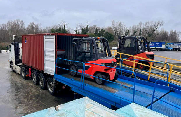 Servizio di carico scarico container