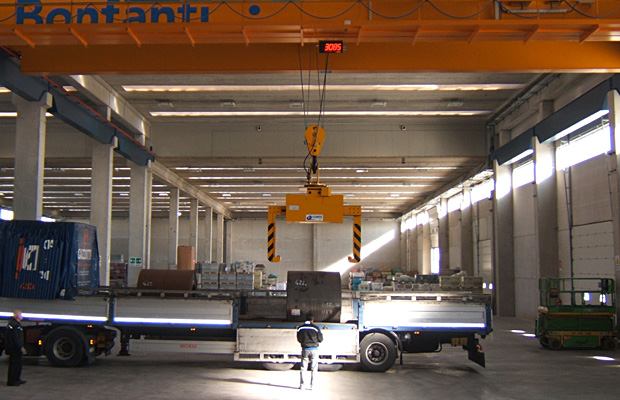 Heavy materials handling service